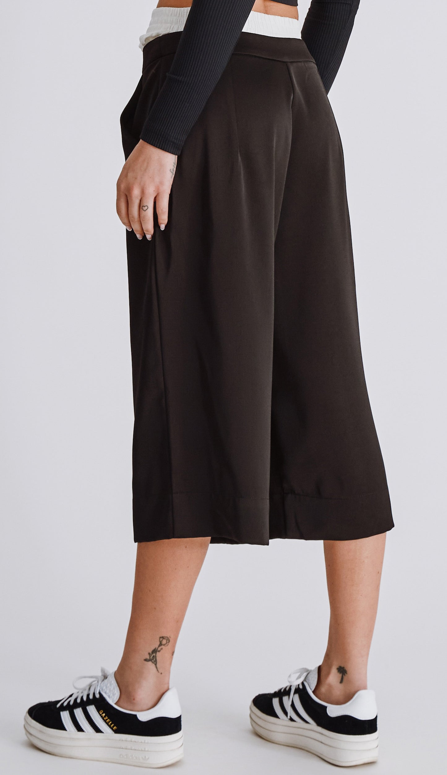 Bermuda Ronise Preto