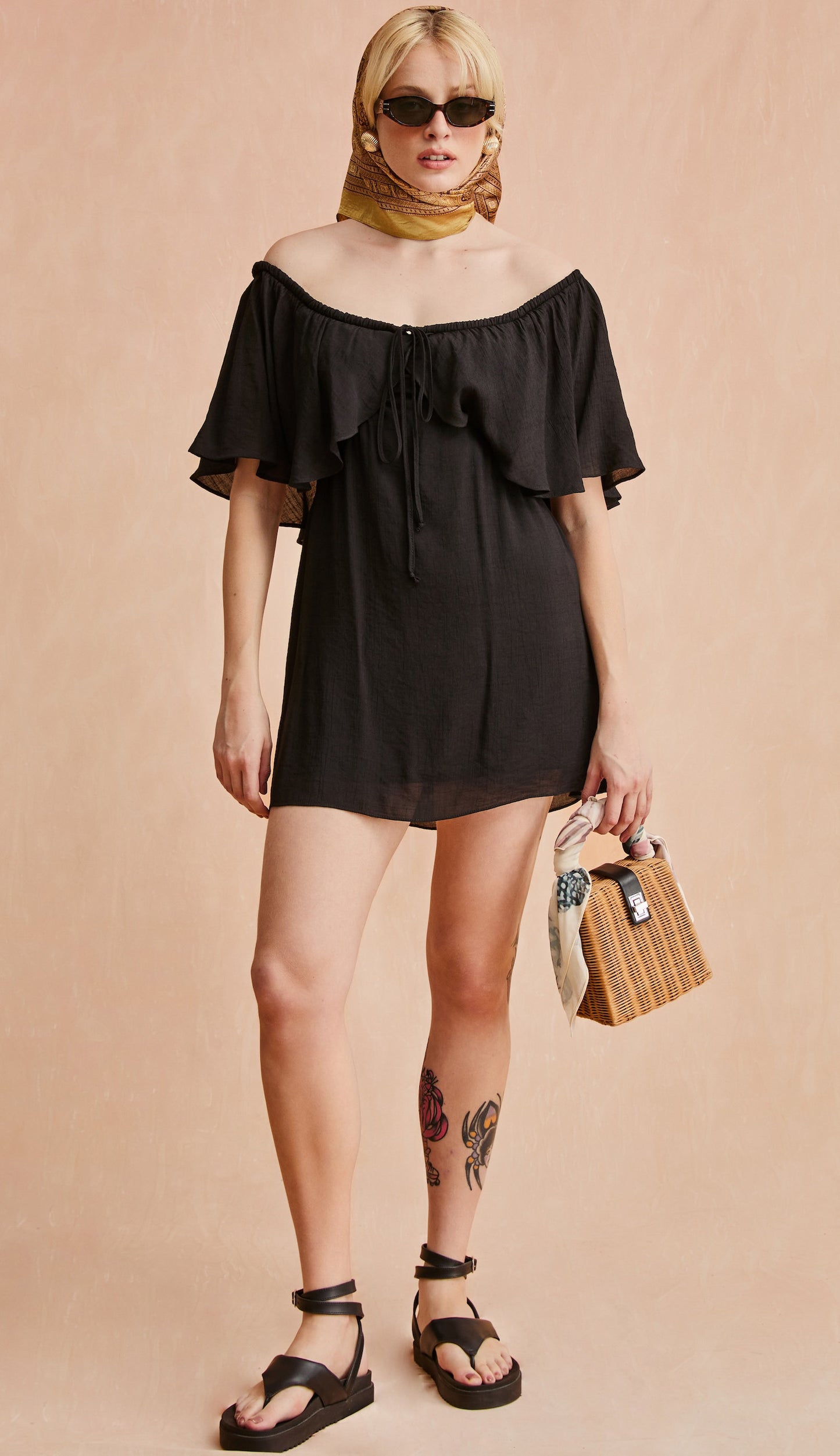 Vestido Faustina Preto