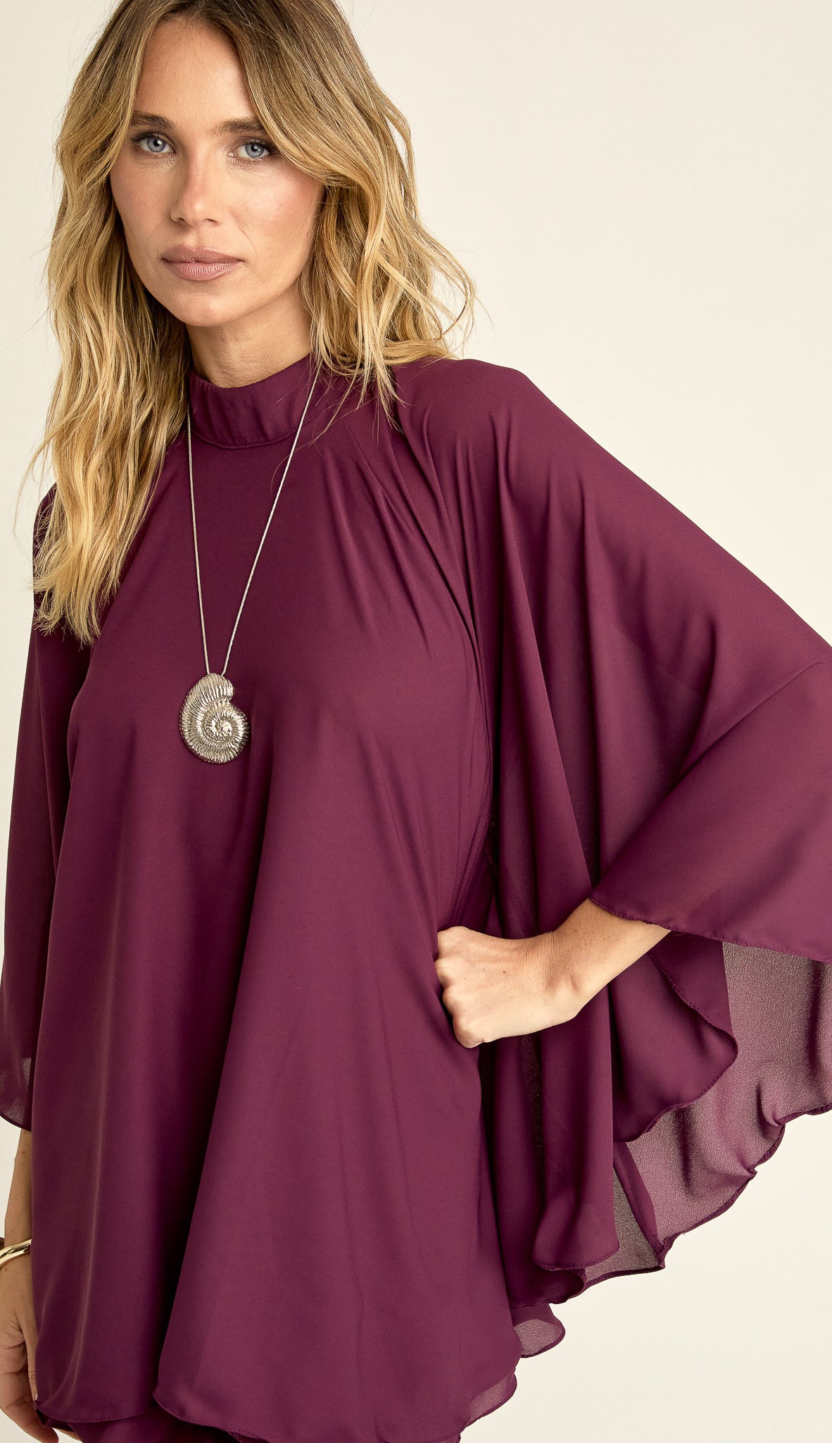 Vestido Curto Crepe Estefani | Laguna