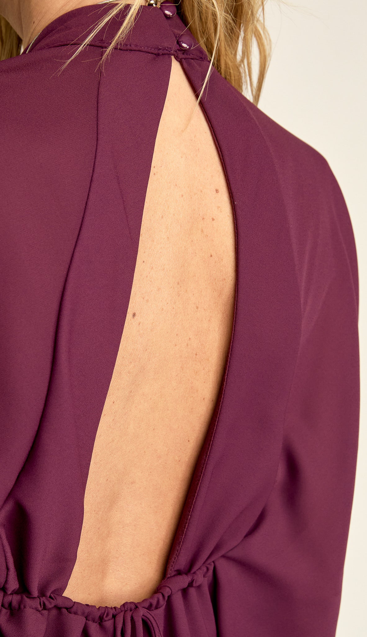 Vestido Curto Crepe Estefani | Laguna