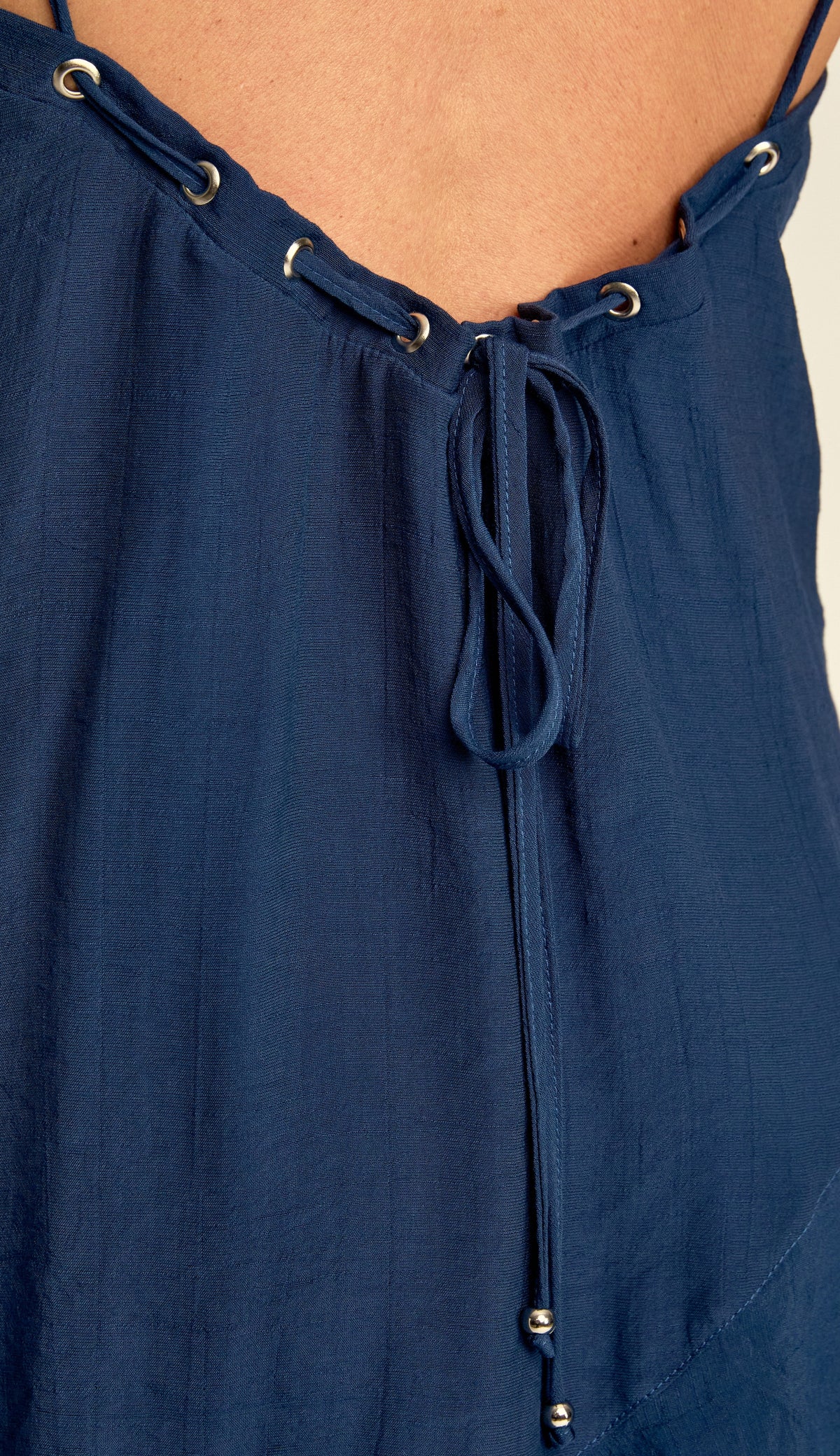 Vestido Curto Poliviscose Babados Allane Marinho | Laguna