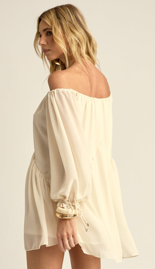 Vestido Curto Ciganinha Crepe Leve Loren Off White | Laguna