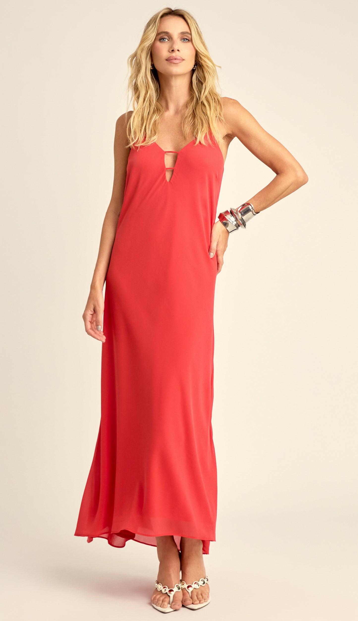 Vestido Slip Dress em Crepe Leve Lira Cereja | Laguna