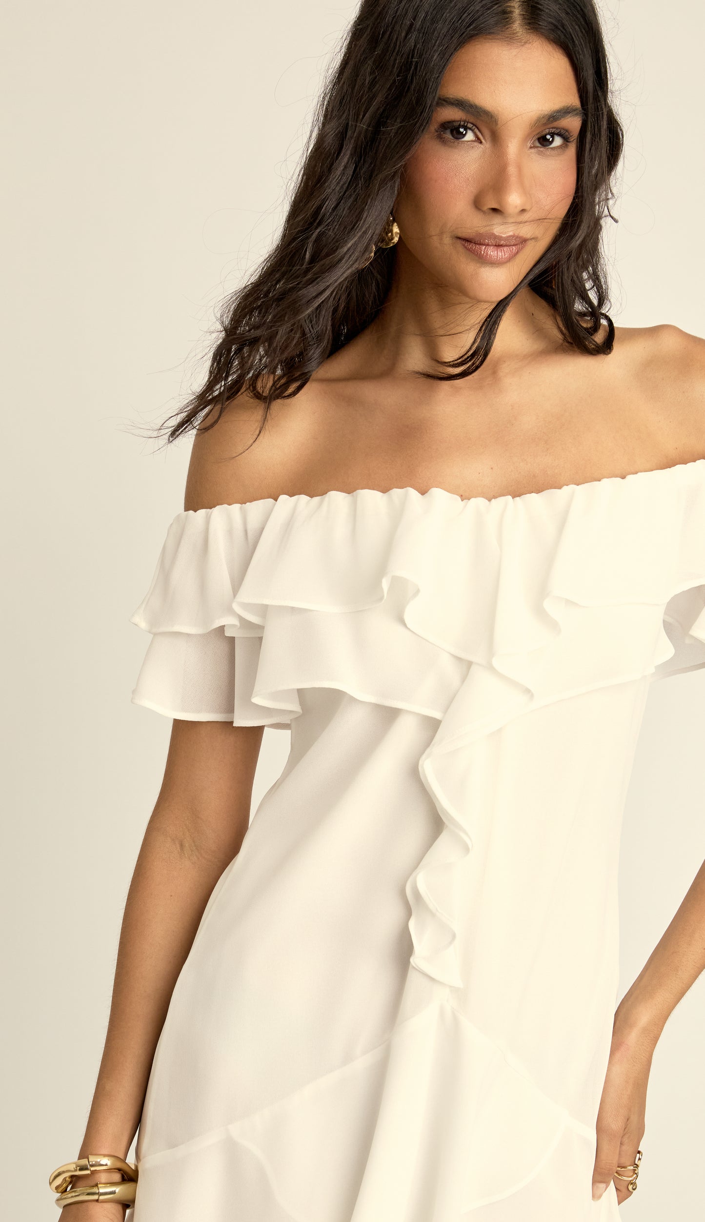 Vestido Curto Crepe Malu Off White | Laguna
