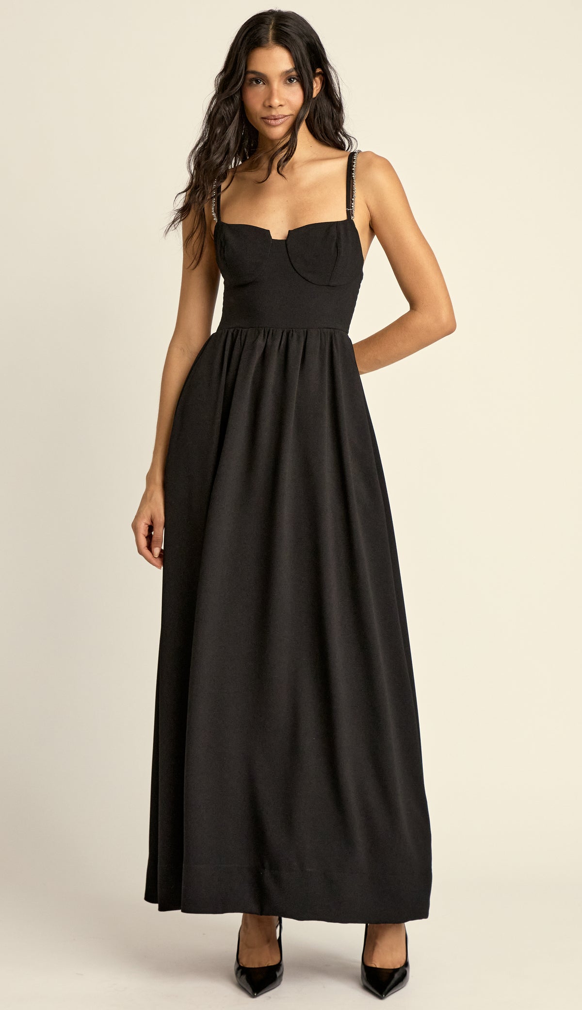 Vestido Evasê Corset Crepe Rayane Preto | Laguna