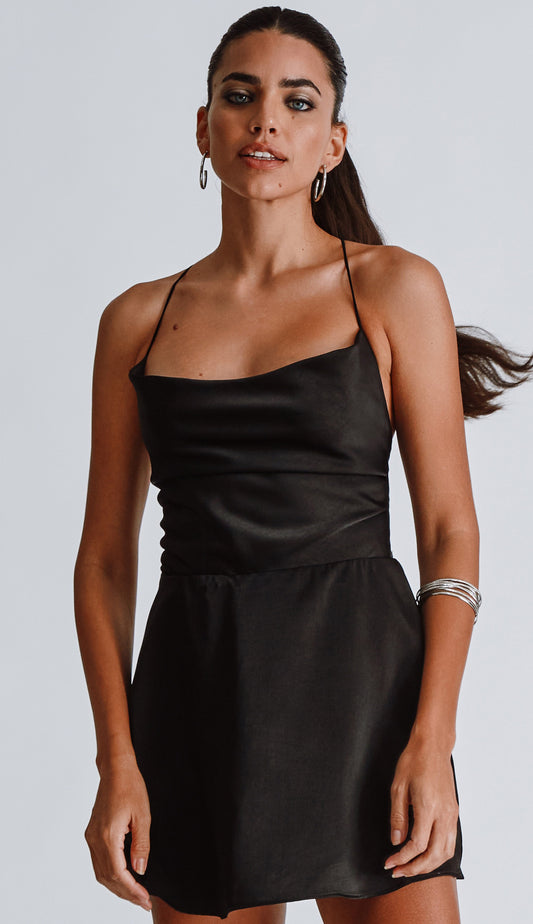 Macaquinho Priscilla Preto