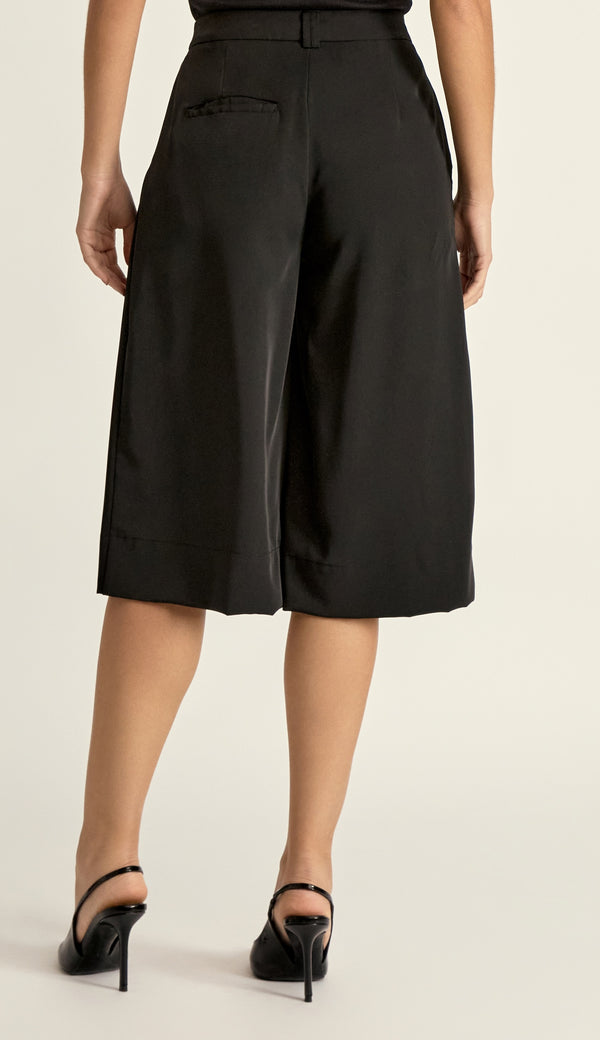 Bermuda Alfaiataria Crepe Claudia | Laguna
