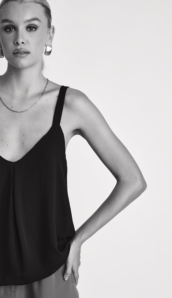 Regata em Crepe Dora Preto | Laguna