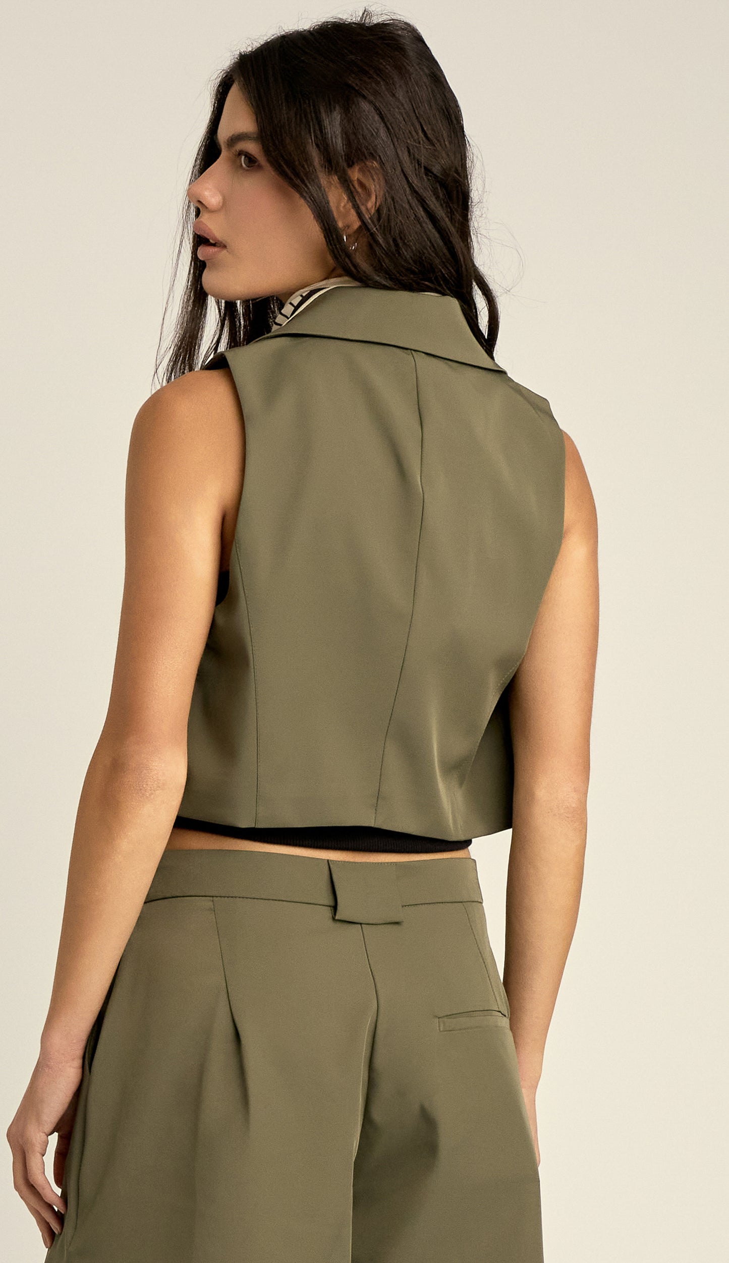 Colete Cropped Crepe Alfaiataria Inês | Laguna