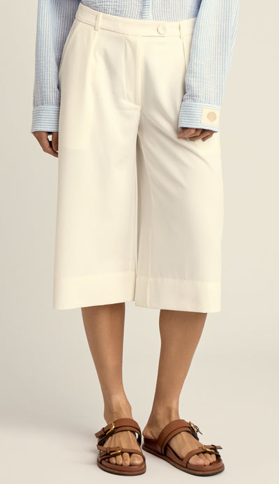 Bermuda Alfaiataria Crepe Claudia | Laguna