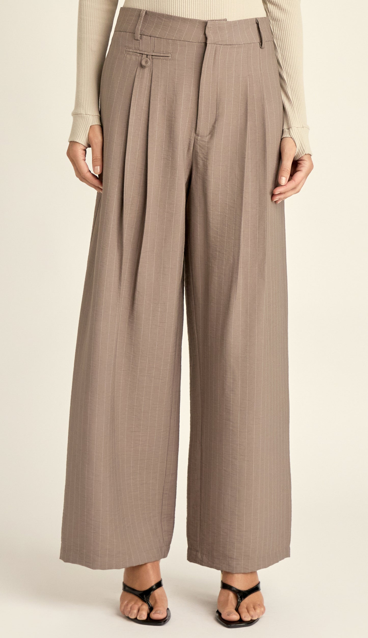Calça Wide Alfaiataria Risca de Giz Liz Cinza | Laguna