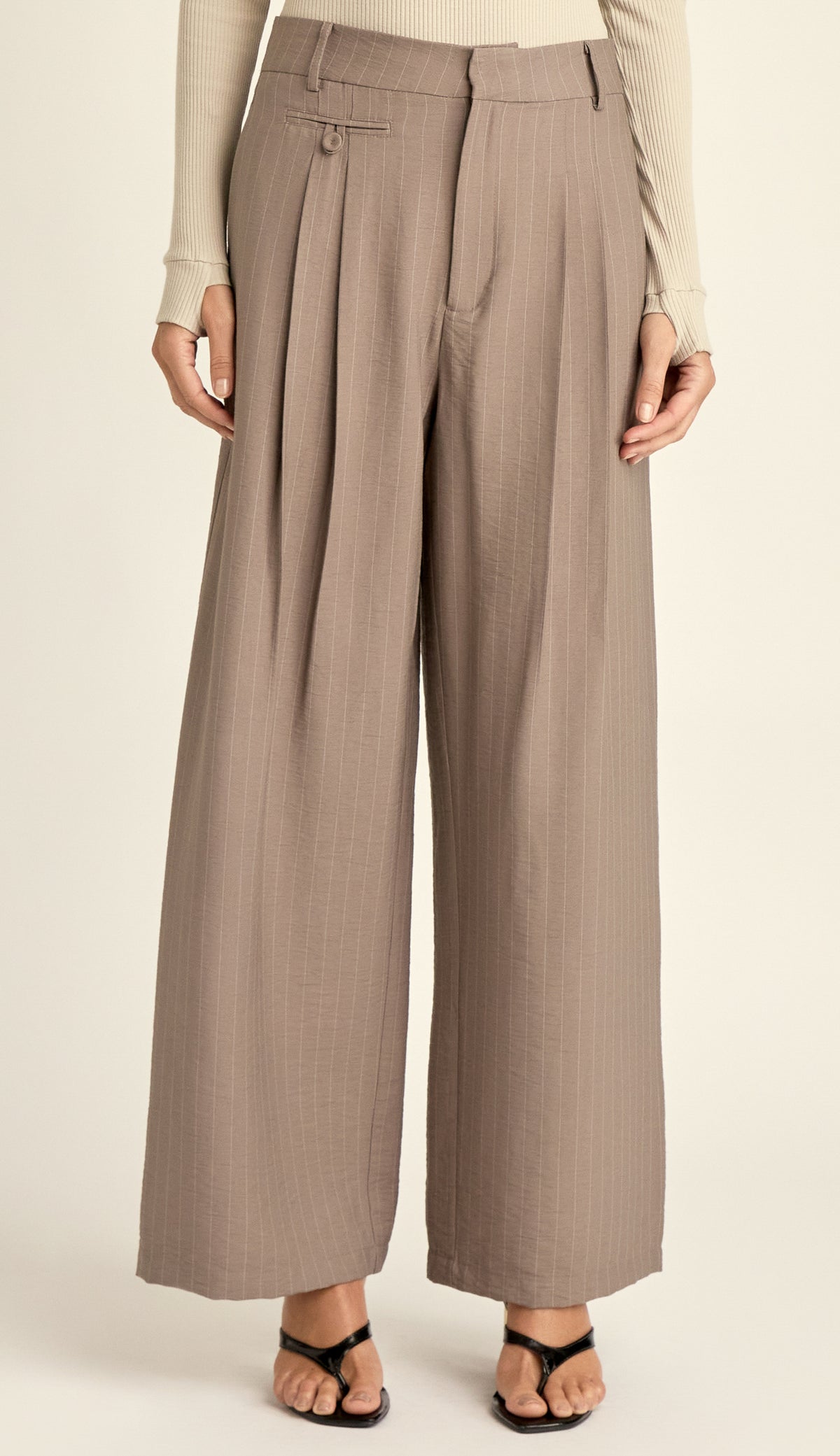 Calça Wide Alfaiataria Risca de Giz Liz Cinza | Laguna
