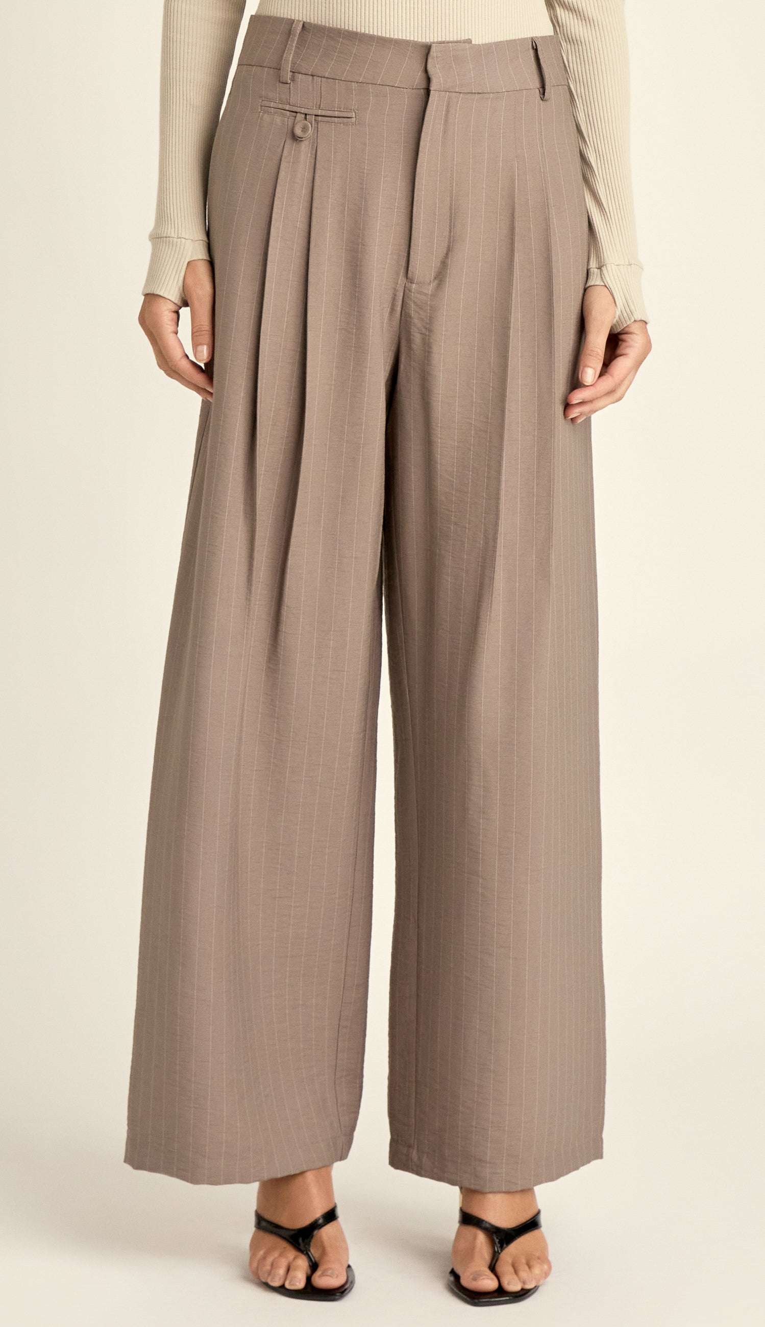 Calça Wide Alfaiataria Risca de Giz Liz Cinza | Laguna