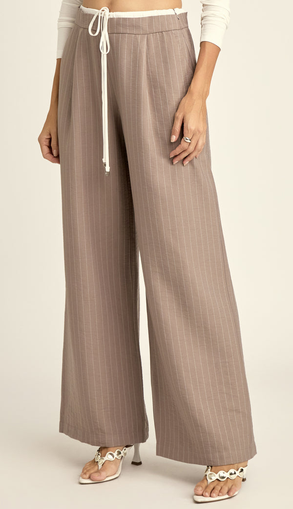 Calça Wide Alfaiataria Risca de Giz Oprah Cinza | Laguna