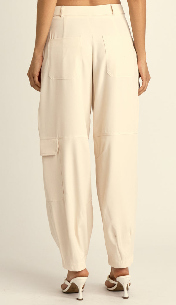 Calça Cargo Alfaiataria Balloon Lia Off White | Laguna