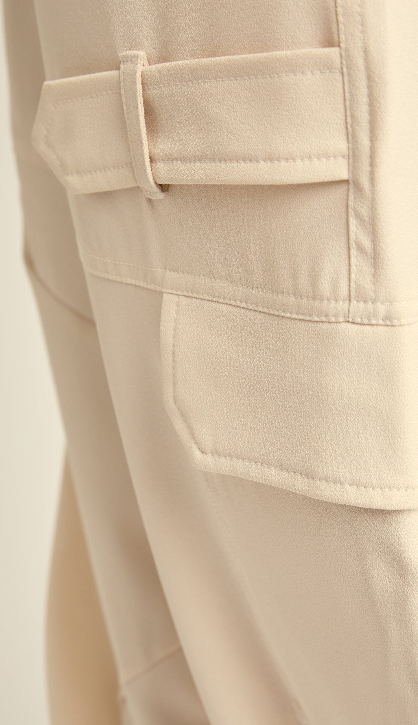 Calça Cargo Alfaiataria Balloon Lia Off White | Laguna