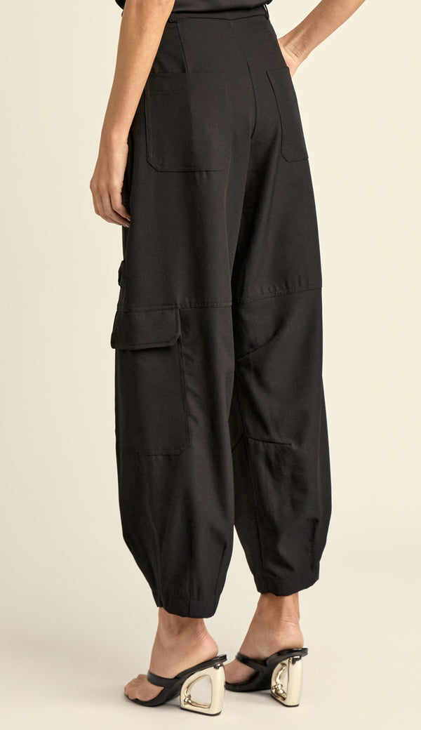 Calça Cargo Alfaiataria Balloon Lia Preto | Laguna