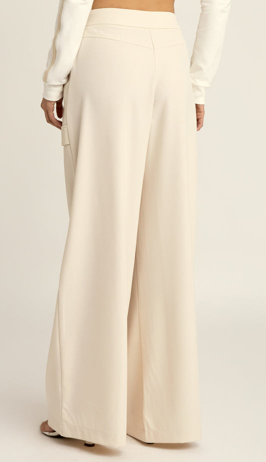 Calça Wide Cargo Alfaiataria Karol | Laguna