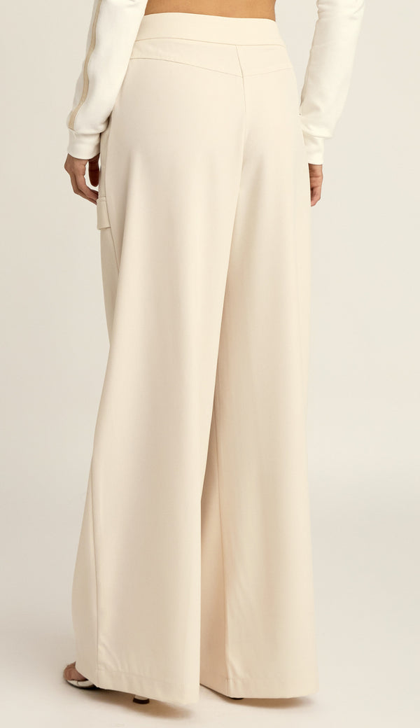 Calça Wide Cargo Alfaiataria Karol | Laguna
