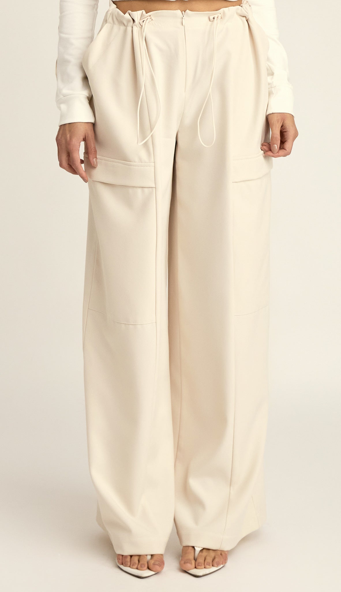 Calça Wide Cargo Alfaiataria Karol | Laguna
