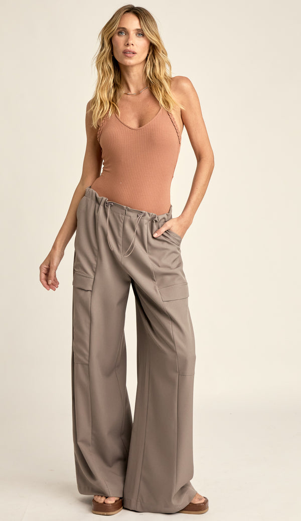 Calça Wide Cargo Alfaiataria Karol | Laguna