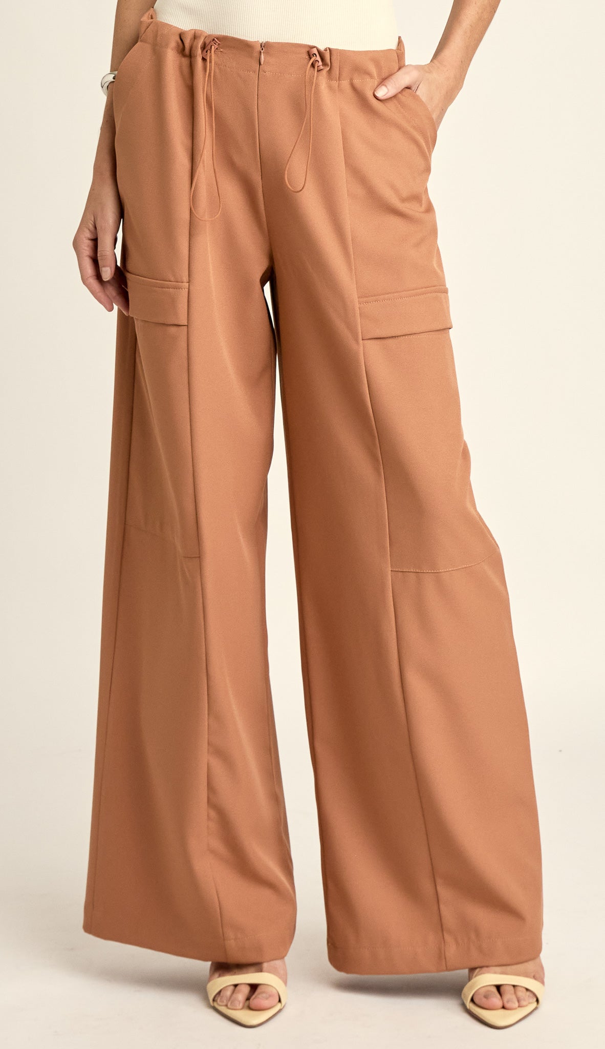 Calça Wide Cargo Alfaiataria Karol | Laguna