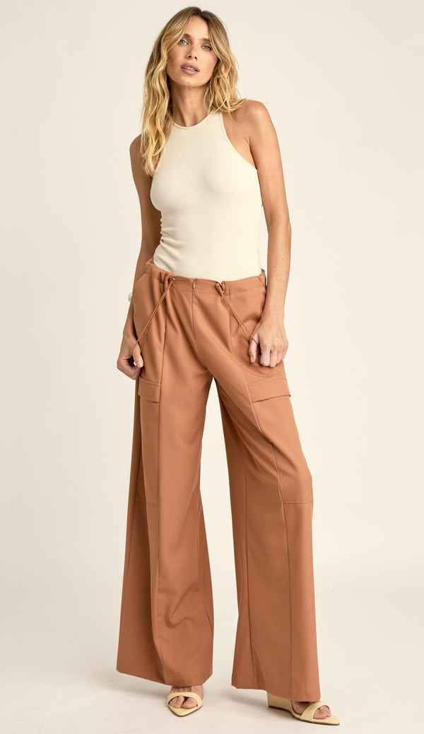 Calça Wide Cargo Alfaiataria Karol | Laguna