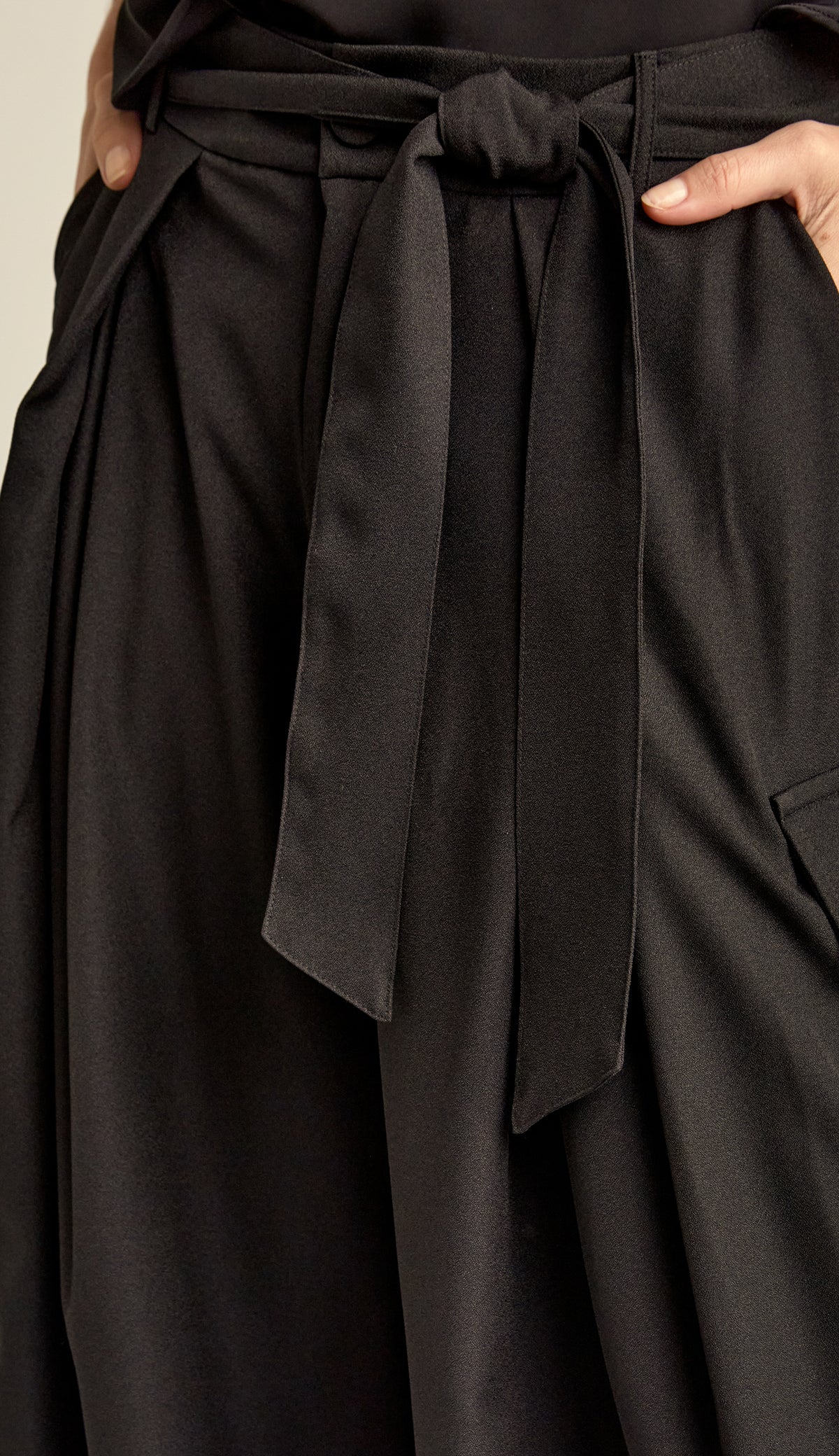 Calça Pantalona Alfaiataria Kerley Preto | Laguna