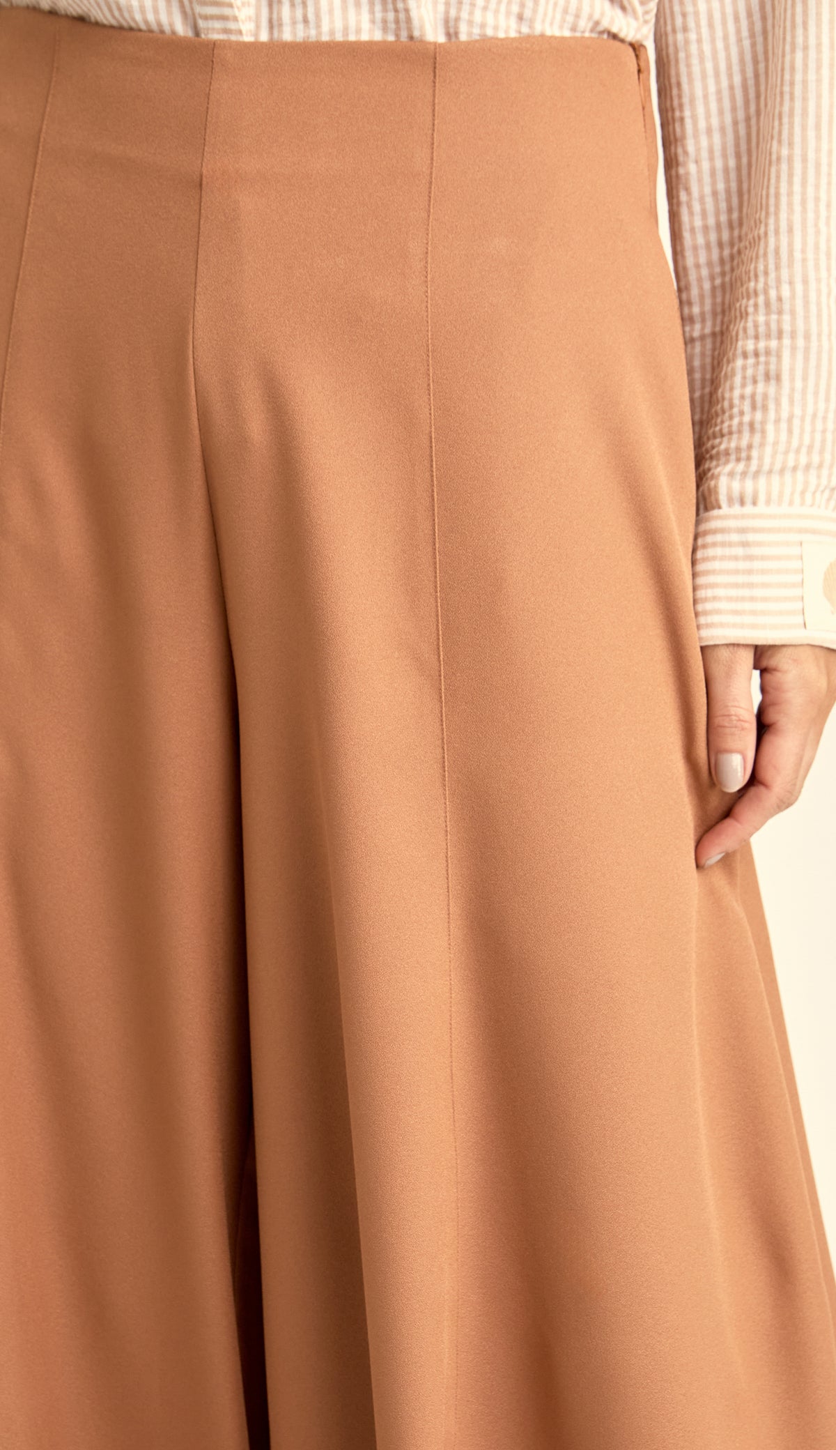 Calça Ballom Crepe Alfaiataria Alexa Mocha | Laguna