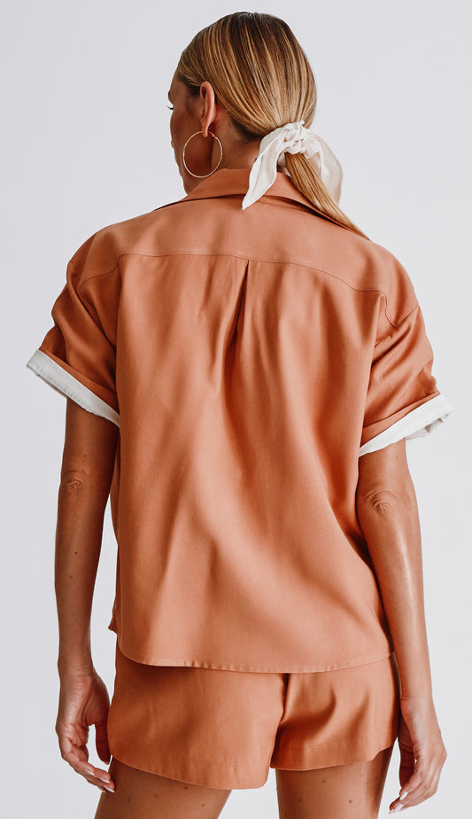 Conjunto Darcy Caramelo