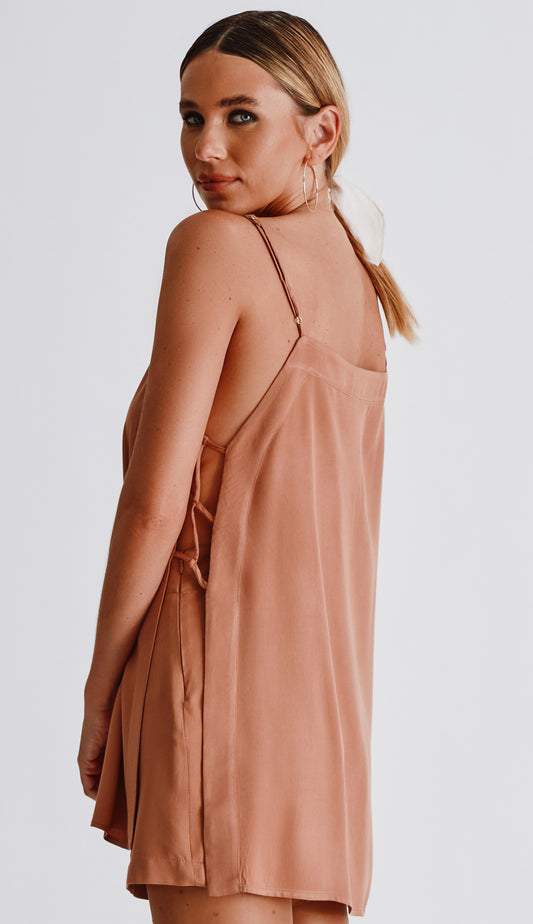 Conjunto Dolores Caqui