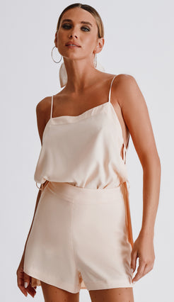 Conjunto Dolores Chantilly