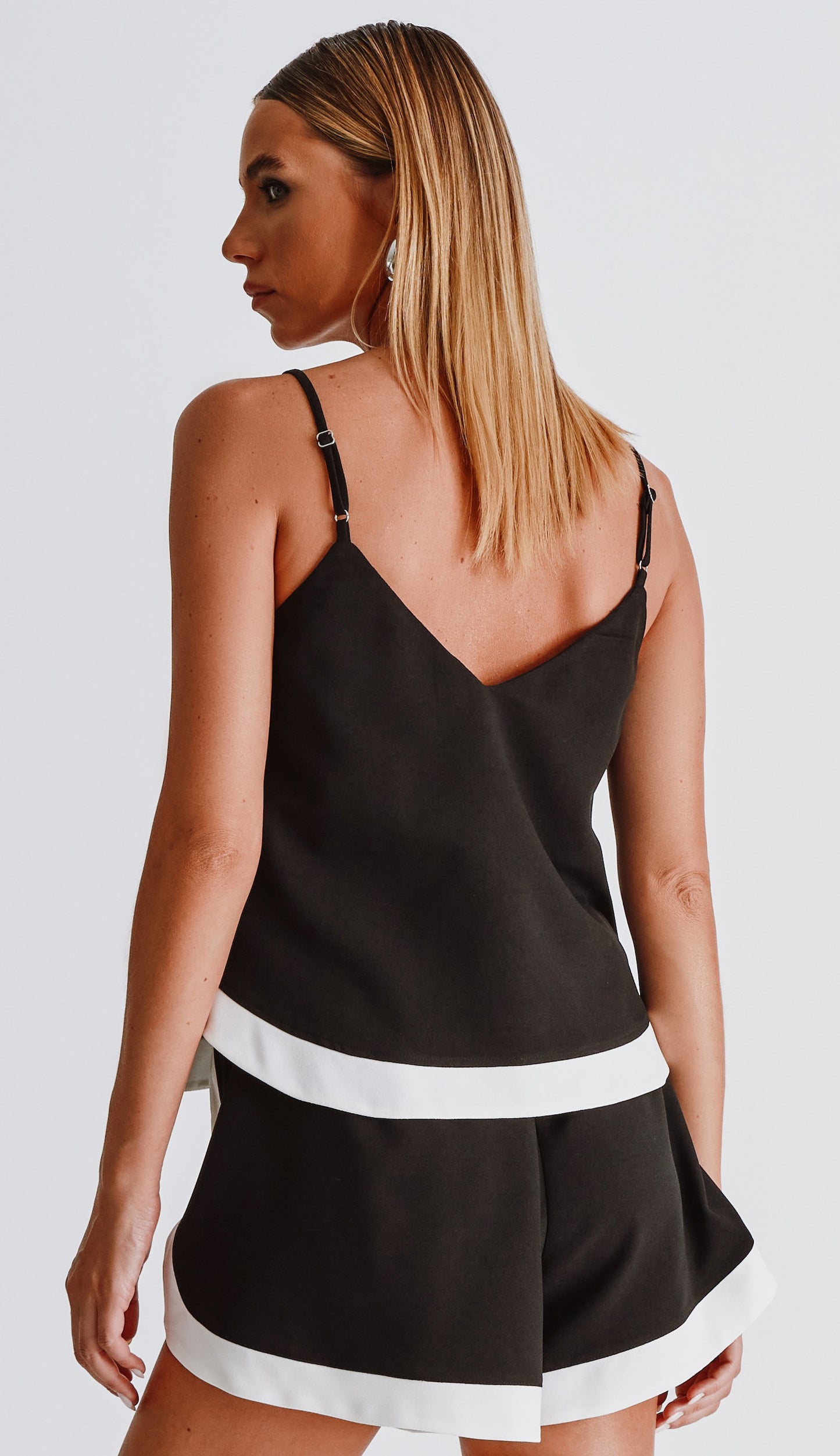 Conjunto Juno Preto/off White