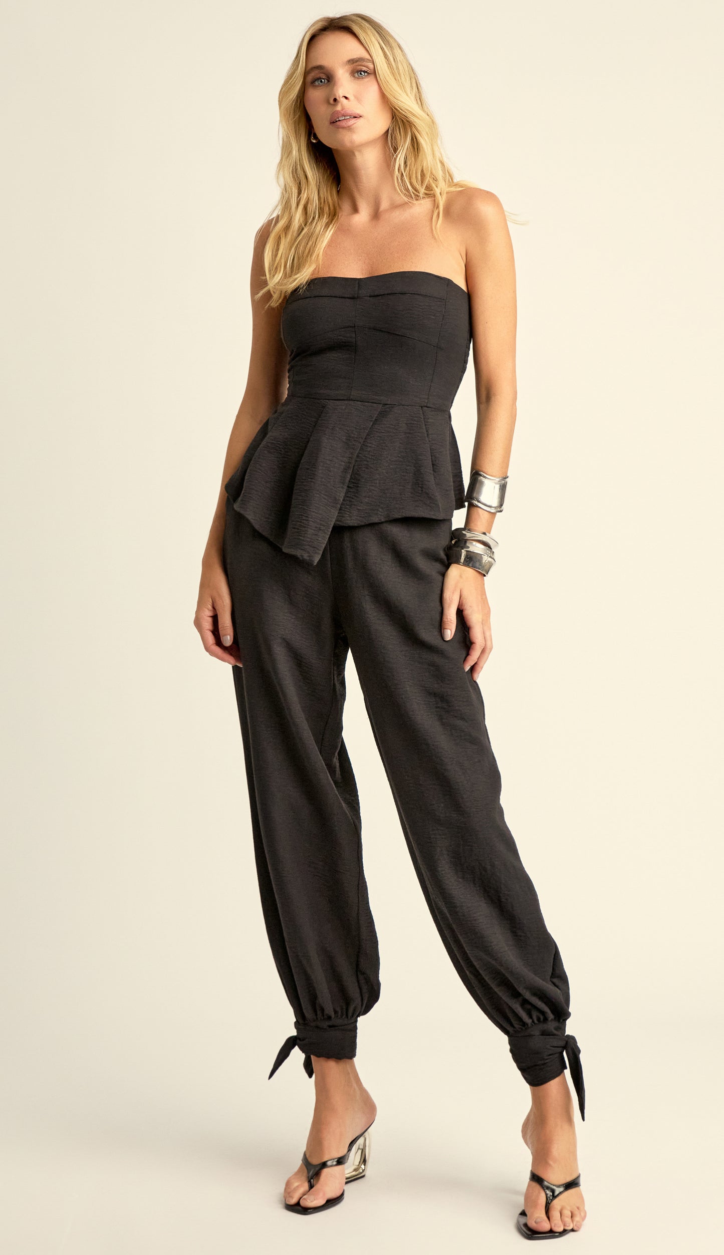 Conjunto Blusa e Calça Aladim Liocel Nora Preto | Laguna
