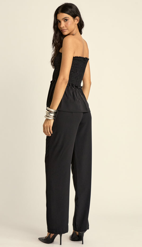 Conjunto em Crepe de Alfaiataria Lilian Preto | Laguna