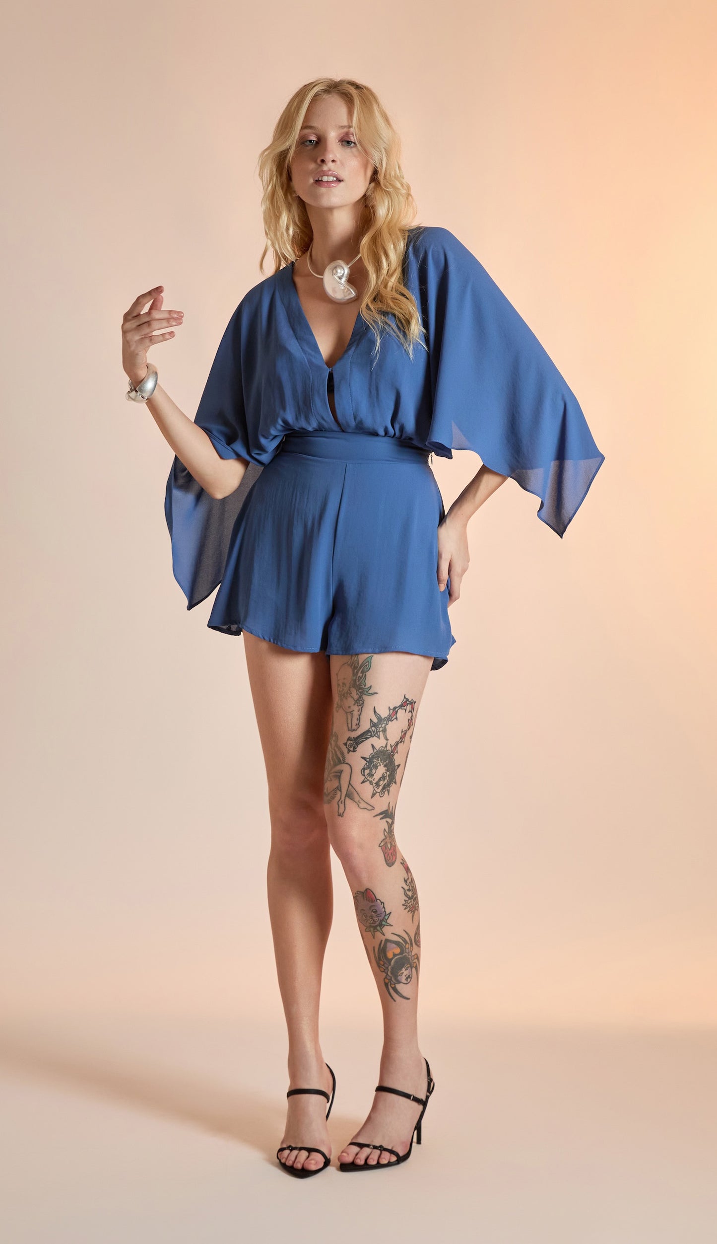 Macaquinho Victória Azul