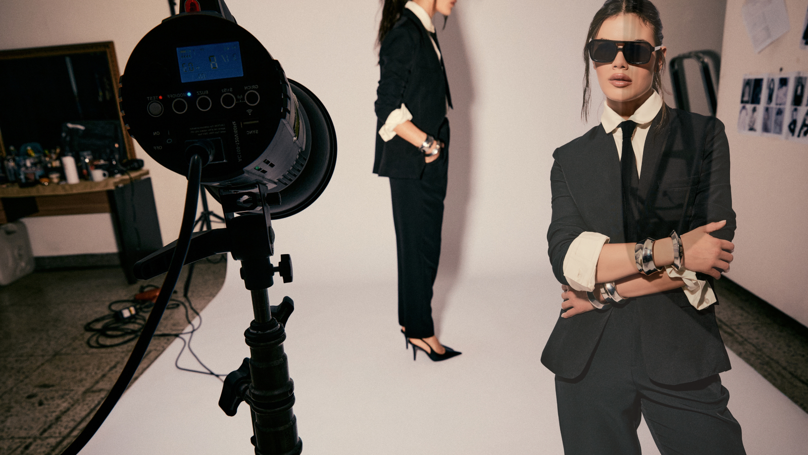 Ela &lcub; Soberana &rcub;